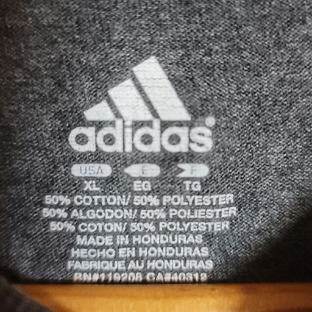 adidas(アディダス)のadidas(アディダス)ロゴ シンプル XL Tシャツ アメリカ ホンデュラス メンズのトップス(Tシャツ/カットソー(半袖/袖なし))の商品写真