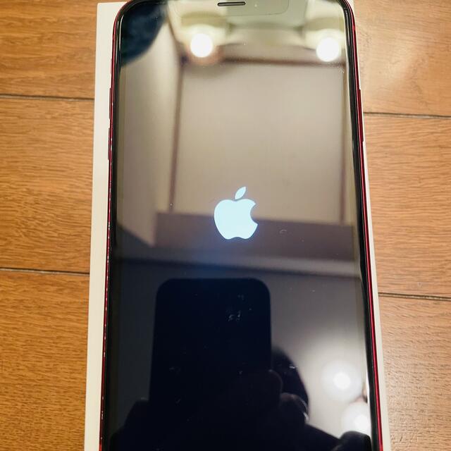 iPhone(アイフォーン)のiPhone XR 128GB プロダクトレッド スマホ/家電/カメラのスマートフォン/携帯電話(スマートフォン本体)の商品写真