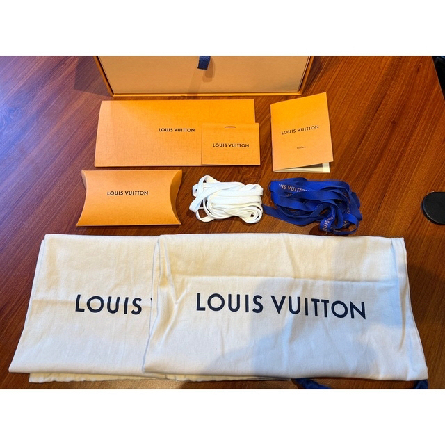 LOUIS VUITTON(ルイヴィトン)のlouisvuittonビバリーヒルズ・ライン スニーカー メンズの靴/シューズ(スニーカー)の商品写真