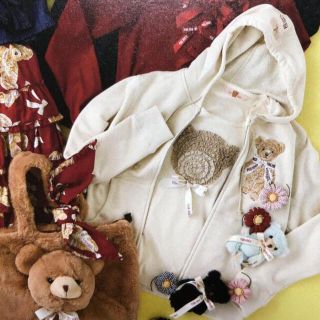 ピンクハウス♡クマ耳ベスト＆Ｔシャツ♡