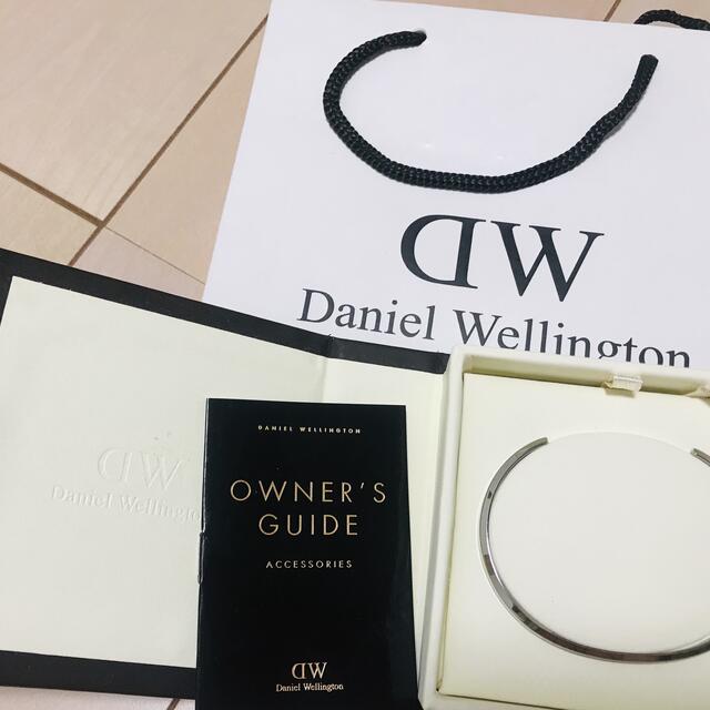 Daniel Wellington(ダニエルウェリントン)の（箱付き）DWダニエルウェリントンバングルシルバーLとゴールドS レディースのアクセサリー(ブレスレット/バングル)の商品写真