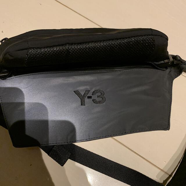 Y-3(ワイスリー)のy3 ボディーバッグ　袋付き メンズのバッグ(ボディーバッグ)の商品写真