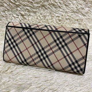 定番のお歳暮＆冬ギフト 美品✨バーバリー 二つ折り財布 がま口 ノバ