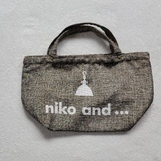 ニコアンド(niko and...)のミニトート【 niko and… 】柔らかい生地 ブラウン  ゴールド(トートバッグ)