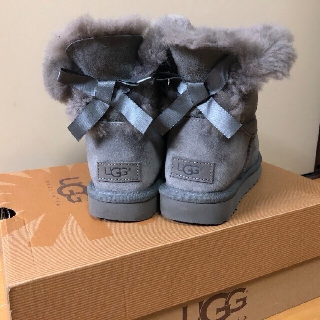 UGG ブーツ ミニベイリーボウⅡ 24センチ