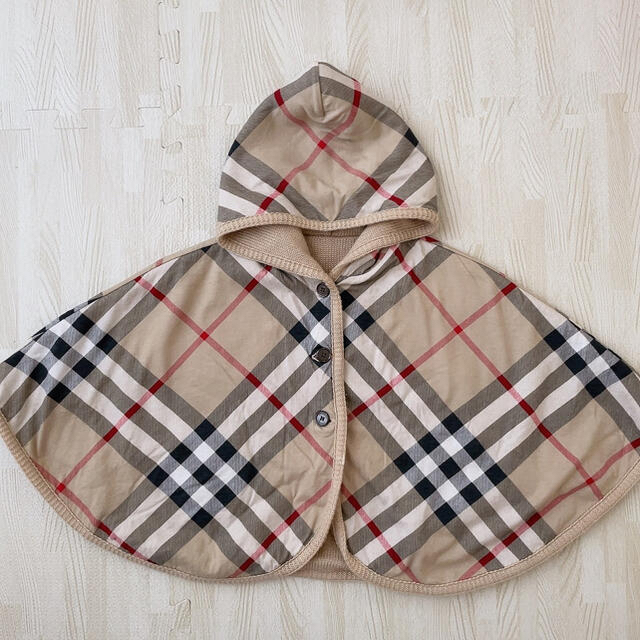 BURBERRY(バーバリー)のBURBERRY バーバリー  ポンチョ  リバーシブル キッズ/ベビー/マタニティのベビー服(~85cm)(カーディガン/ボレロ)の商品写真