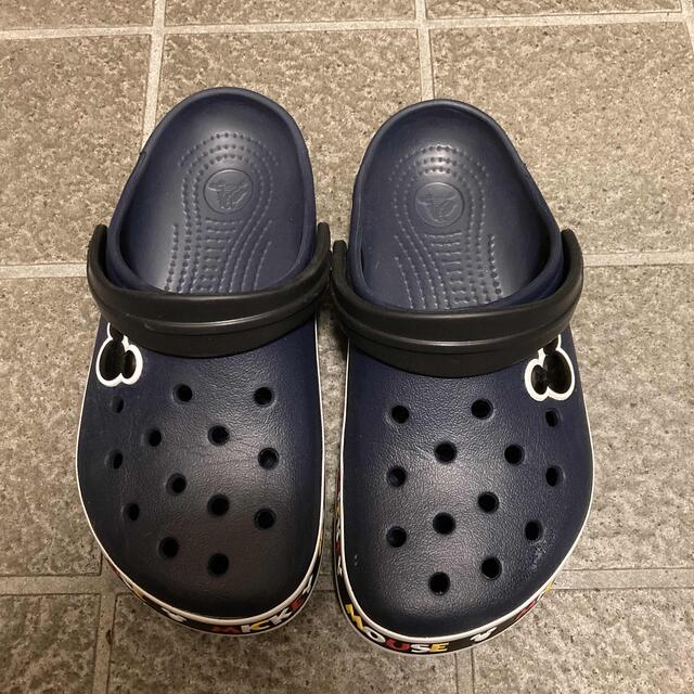 crocs(クロックス)のクロックス　ミッキー キッズ/ベビー/マタニティのキッズ靴/シューズ(15cm~)(サンダル)の商品写真