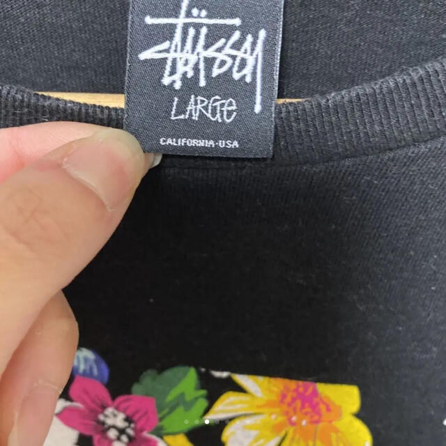 STUSSY(ステューシー)のSTUSSY 花柄 Tシャツ メンズのトップス(Tシャツ/カットソー(半袖/袖なし))の商品写真