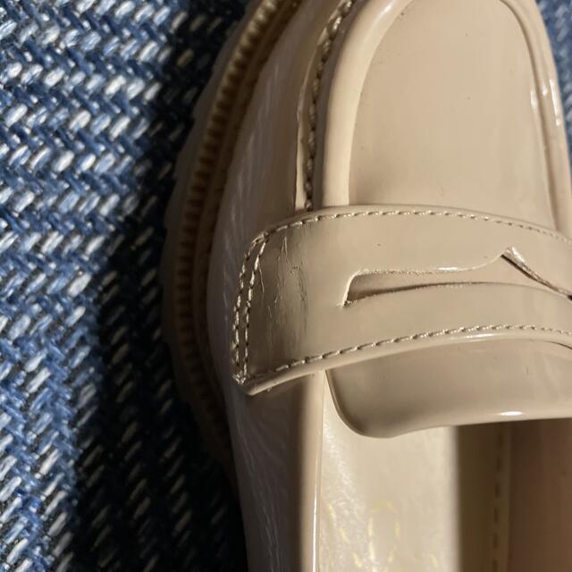 Clarks(クラークス)のClarks・クラークス★エナメルローファー★美品 レディースの靴/シューズ(ローファー/革靴)の商品写真