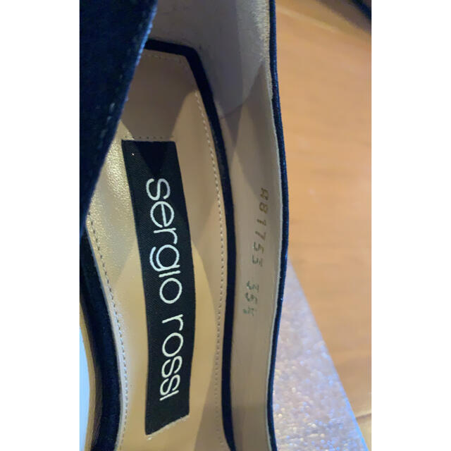Sergio Rossi(セルジオロッシ)のSergio Rossi    黒パンプス　22.5センチ　美品 レディースの靴/シューズ(ハイヒール/パンプス)の商品写真