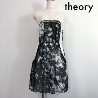 セオリー(theory)の未使用品☆セオリー シルク混 膝丈 シフォン 花柄 ワンピース 0 モノトーン(ひざ丈ワンピース)