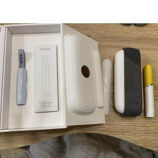 アイコス(IQOS)のiQOS 3 duo  本体＋純正スリーブ＋別売ドアカバー付き(タバコグッズ)