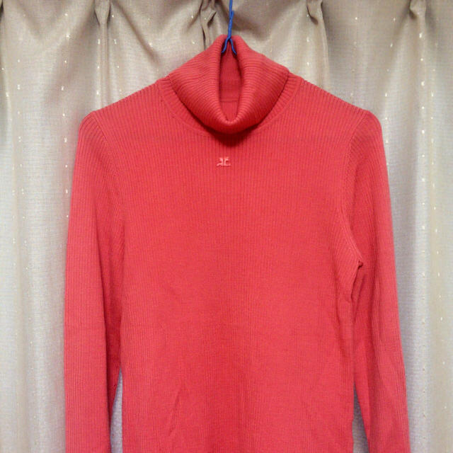 なので Courreges - クレージュ タートルネックの通販 by 鮭 ...