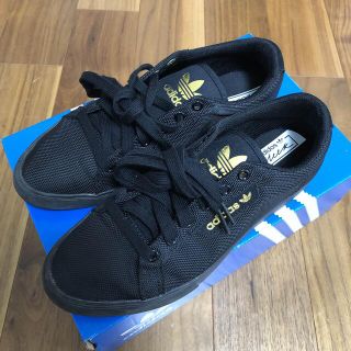 アディダス(adidas)のアディダス adidas スリーク　23.5cm(スニーカー)