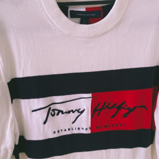 TOMMY HILFIGER(トミーヒルフィガー)のTOMMY Tシャツ レディースのトップス(シャツ/ブラウス(長袖/七分))の商品写真