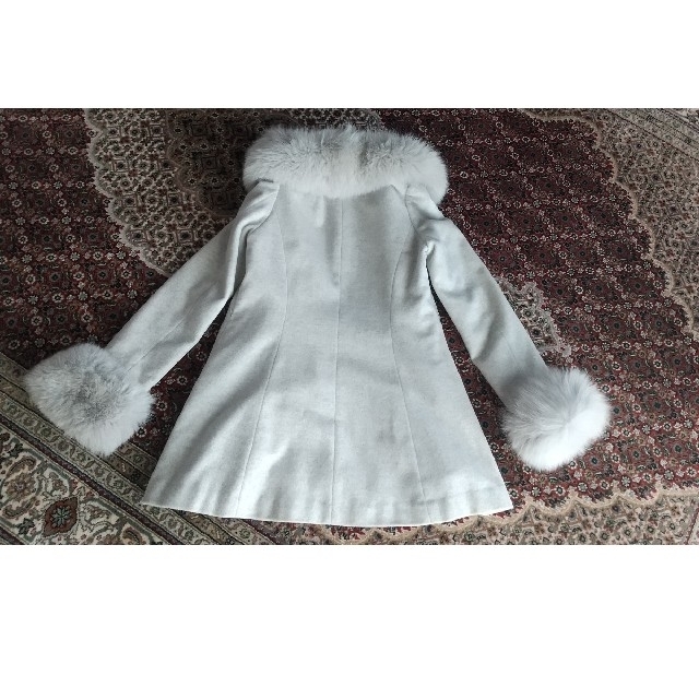 epuda(イプダ)のepuda ファー付きコート レディースのジャケット/アウター(ロングコート)の商品写真