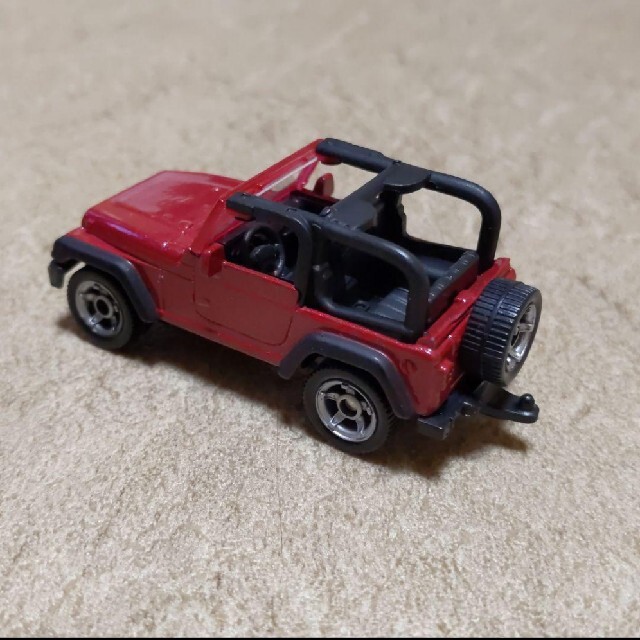 Jeep(ジープ)のジク　ジープ ラングラー エンタメ/ホビーのおもちゃ/ぬいぐるみ(ミニカー)の商品写真