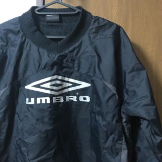 UMBRO - UMBRO アンブロ プルオーバーウィンドブレーカー Vネックの ...