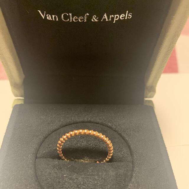 Van Cleef & Arpels(ヴァンクリーフアンドアーペル)のyokkoooooo様専用ヴァンクリ指輪２点 レディースのアクセサリー(リング(指輪))の商品写真