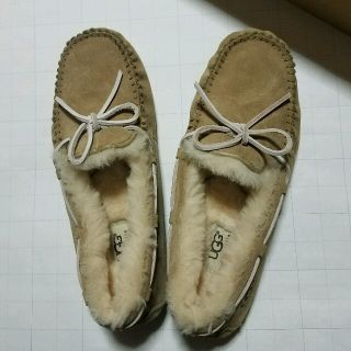 アグ(UGG)の【美品】UGGダコタモカシン[正規品]US8(スリッポン/モカシン)