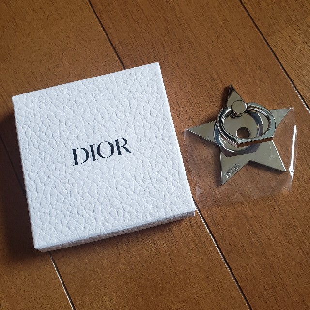 Dior(ディオール)のディオール　Dior　スマホリング スマホ/家電/カメラのスマホアクセサリー(その他)の商品写真