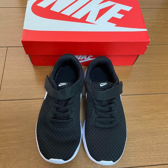 NIKE(ナイキ)のNIKE タンジュン　20.5センチ キッズ/ベビー/マタニティのキッズ靴/シューズ(15cm~)(スニーカー)の商品写真