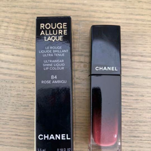 CHANEL(シャネル)のシャネル ルージュ アリュール ラック　84 ルージュアンビギュ コスメ/美容のベースメイク/化粧品(口紅)の商品写真