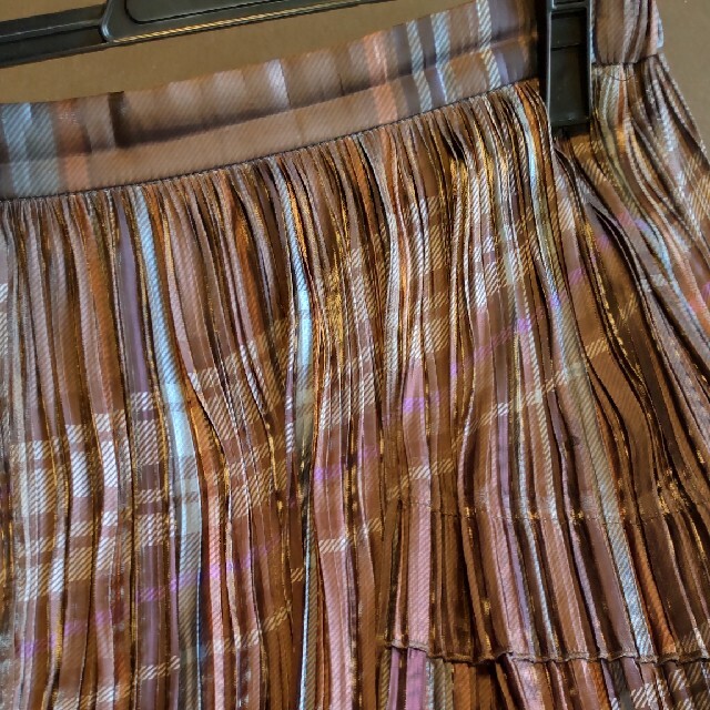 FRAY I.D(フレイアイディー)のフレイアイディー　グロッシープリーツプリントスカート レディースのスカート(ロングスカート)の商品写真