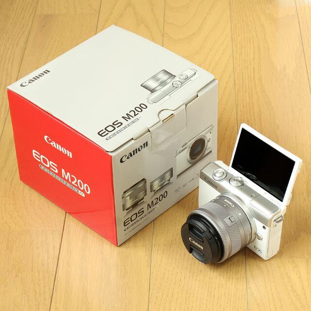 Canon(キヤノン)のキヤノン EOS M200 +15-45mm&単焦点レンズ スマホ/家電/カメラのカメラ(ミラーレス一眼)の商品写真