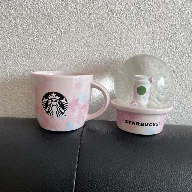 Starbucks Coffee(スターバックスコーヒー)のスターバックス SAKURA2020スノーグローブ＆マグ89ml 桜 限定品 インテリア/住まい/日用品のキッチン/食器(グラス/カップ)の商品写真