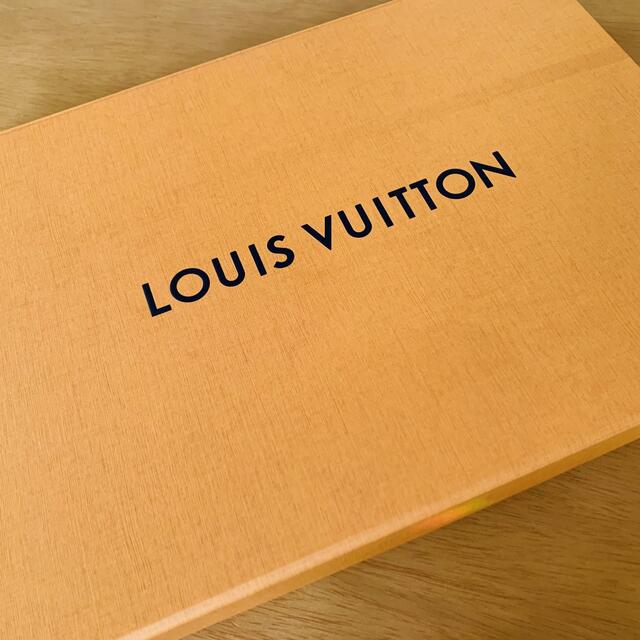 LOUIS VUITTONマフラー