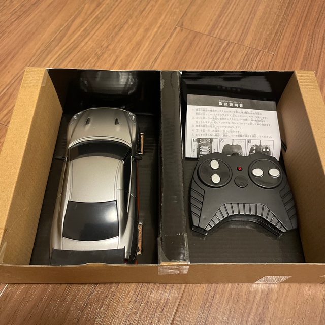 ラジコン　GT-R ガンメタリックカラー　nismo エンタメ/ホビーのおもちゃ/ぬいぐるみ(ホビーラジコン)の商品写真
