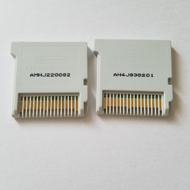 CAPCOM(カプコン)の【2個セット】モンハン　3G と4 エンタメ/ホビーのゲームソフト/ゲーム機本体(携帯用ゲームソフト)の商品写真