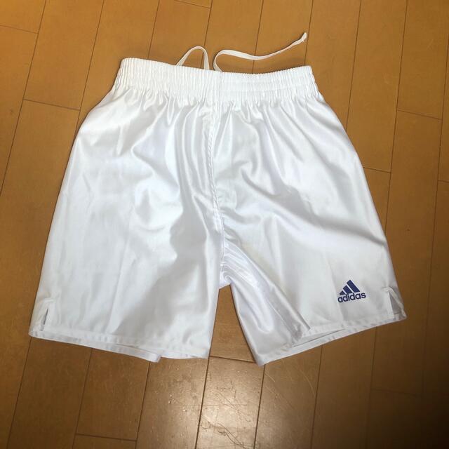 adidas(アディダス)のohana様専用☆サッカーパンツ　adidas サイズ160 白 スポーツ/アウトドアのサッカー/フットサル(ウェア)の商品写真