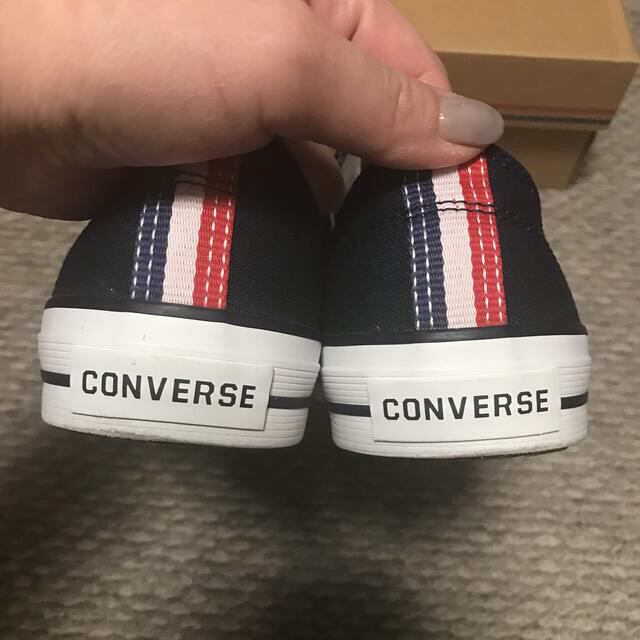 CONVERSE(コンバース)のコンバース　ローカット　紐無し　スリッポン　ネイビー レディースの靴/シューズ(スニーカー)の商品写真