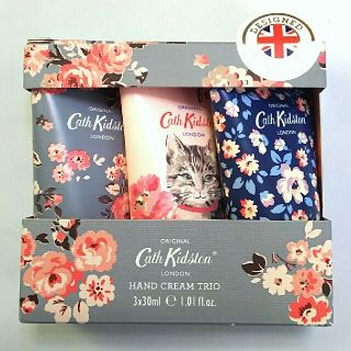 キャスキッドソン(Cath Kidston)の新品　キャスキッドソン　ハンドクリーム　トリオ　キャット＆フラワー　3×30ml(ハンドクリーム)