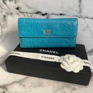 シャネル(CHANEL)の【美品☆】CHANEL フラップ 長財布 カメリア / エメラルドxゴールド(財布)