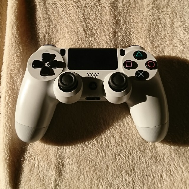 しゅうさま専用 PS4 純正コントローラー・グレイシャー・ホワイト 清掃修理品