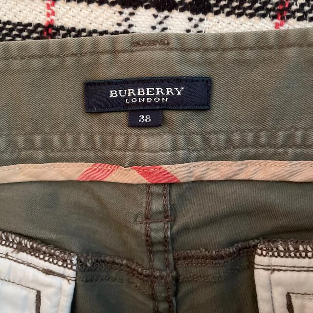 BURBERRY(バーバリー)のバーバリー  カーキデニムパンツ　サイズ38 レディースのパンツ(デニム/ジーンズ)の商品写真