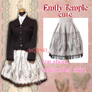 エミリーテンプルキュート(Emily Temple cute)のEmily Temple cute トゥシューズ刺繍スカート(ひざ丈ワンピース)