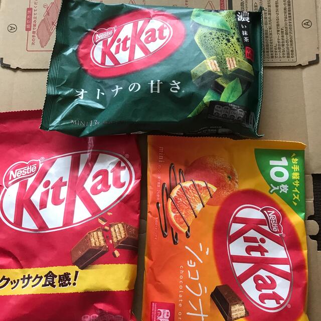 Nestle(ネスレ)のキットカット3袋 食品/飲料/酒の食品(菓子/デザート)の商品写真