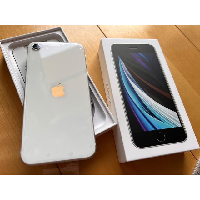 iPhone SE 第2世代 ホワイト64GB simロック解除済み 今年も話題の 9735