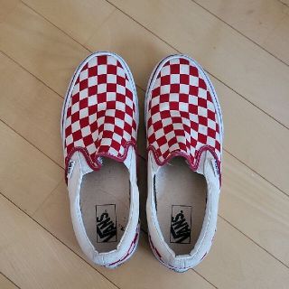 ヴァンズ(VANS)のVANS スニーカー スリッポン 赤×白(スニーカー)