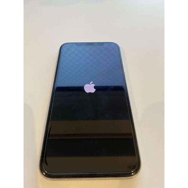 Apple(アップル)の【背面割れあり】【動画確認済】iPhoneX 256GB シルバー スマホ/家電/カメラのスマートフォン/携帯電話(スマートフォン本体)の商品写真