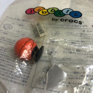 クロックス(crocs)のcrocs ジビッツチャーム　バスケットボール(バスケットボール)