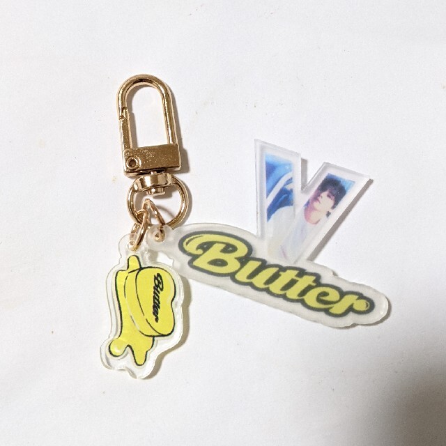 防弾少年団(BTS)(ボウダンショウネンダン)の💜BTS バンタン アクリル キーホルダー /V💜テテ Butter レディースのファッション小物(キーホルダー)の商品写真