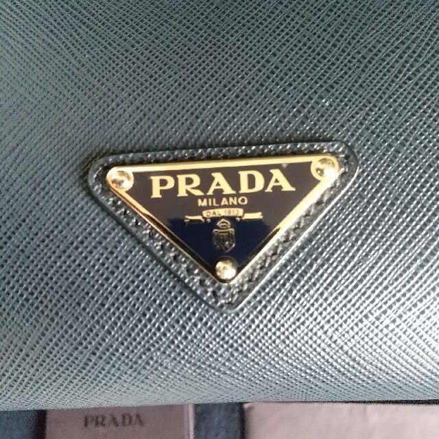 ですが⒲ PRADA - 超美品!PRADA プラダ クラッチバッグ 2VF005の通販