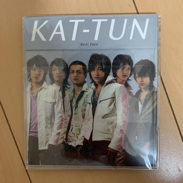 KAT-TUN(カトゥーン)のReal Face KAT-TUN エンタメ/ホビーのDVD/ブルーレイ(ミュージック)の商品写真