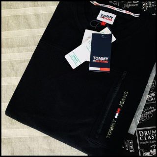 トミーヒルフィガー(TOMMY HILFIGER)のカモフラージュプリントポケットロングTシャツ　ブラックSとＬ定価7700円(Tシャツ/カットソー(七分/長袖))