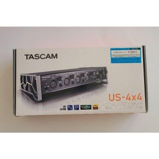 TASCAM US-4×4(オーディオインターフェイス)